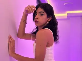 Streamate Nude Webcam of AlahiaRodriguez