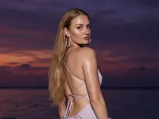 Streamate Best live sex cam show of Nyssara