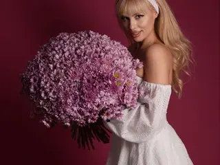 Streamate Live Porn of AdelineKing