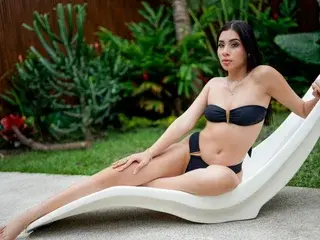 Streamate Nude Webcam of MiaColucci_GB