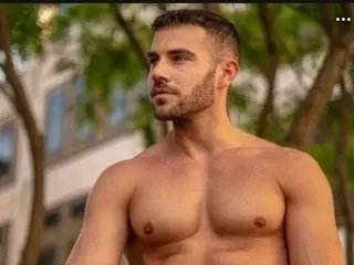 Streamate Free Live Porn of alphahhunk