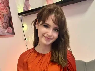 Streamate Nude Webcam of Emily_Paris