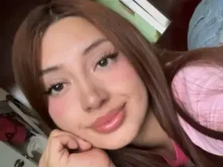 Streamate Sex Chat of MissMia_bdsm