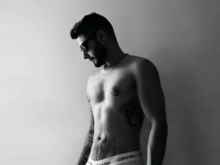 Streamate Live Porn of Elon_coxx