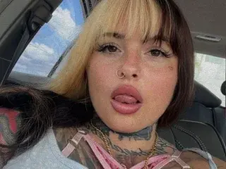 Streamate Adult Video Chat of HoneyDripsOnYou