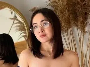 Streamate Free Live Porn of ToraMika