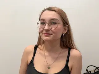 Streamate Adult Video Chat of Sophie18Lux