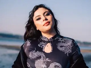 Streamate Watch Live Sex Cams of PrincessMilaAura