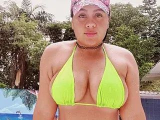 Streamate Nude Webcam of BellaaRosee18