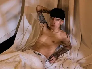 Streamate Sex Cam of Angel_luna23
