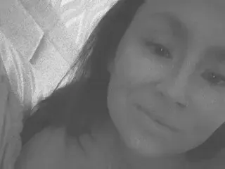 Streamate Watch Live Sex Cams of xxJustOneSmilexx