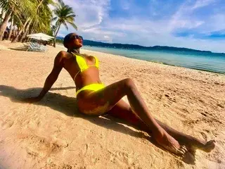 Streamate Sex Chat of TS_EbonyDoLLXxX