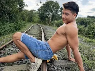 Streamate Live Sex Cam of JOEL_CARTER21