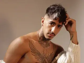 Streamate Watch Live Sex Cams of Donovan_Desmond