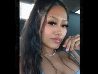 Streamate Sex Cam of KikiRoseXO