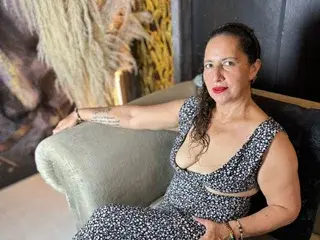 Streamate Private Sex Chat of Luna_Mature