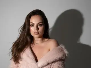 Streamate Free Live Porn of Natti_bluee