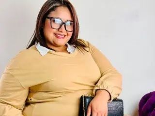 Streamate Best live sex cam show of BustyyJuicy