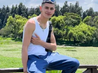 Streamate Live Sex of alextsexx