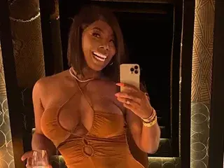 Streamate Free Porn Cam of TsFoxx