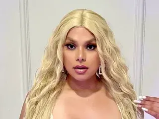Streamate Live Porn of TSBLONDIENYC