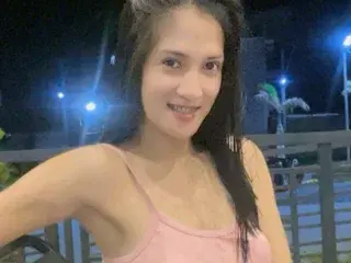 Streamate Live Sex Cam of ursexyHOTBABE69