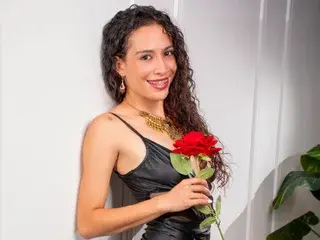 Streamate Free Live Porn of MilanPerry
