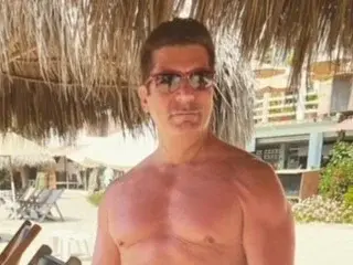 Streamate Live Sex Cam of PeterHughes