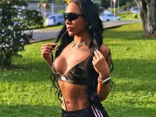 Streamate Nude Webcam of pilarbigcockxx