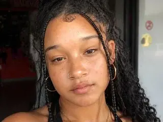 Streamate Sex Cam of NaughtyMe19