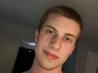 Streamate Free Porn Cam of JohnPacker