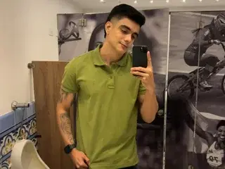 Streamate Watch Live Sex Cams of Adamasoa