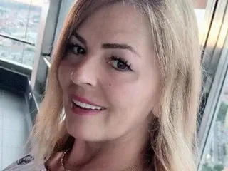 Streamate Live Sex of YulliaMilfX