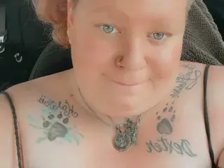 Streamate Live Sex Cam of LilGingerSnaps