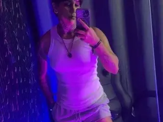 Streamate Sex Chat of ZhoeSexyGirl