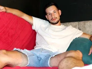 Streamate Live Porn of LeonVane
