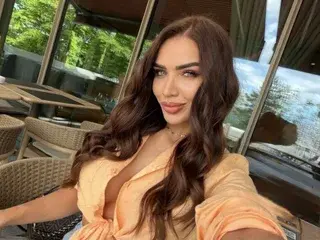 Streamate Adult Webcam of EllaaMayers