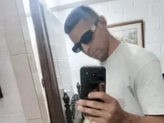 Streamate Free Porn Cam of Cris_Lacobra
