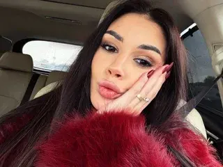 Streamate Free Porn Cam of hottfallingdevil