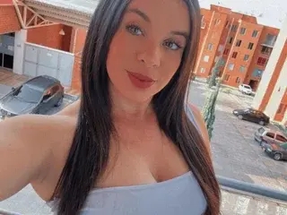 Streamate Free Live Porn of Laura_Wilson