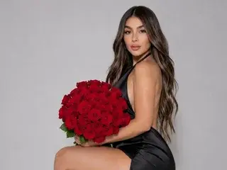 Streamate Live Sex Cam of HollyBrensone