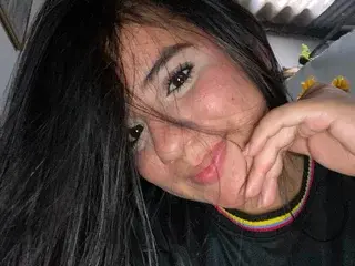 Streamate Live Sex Cam of MiaBrown21