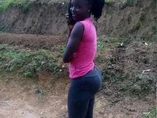 Streamate Adult Webcams of Petite_ebony19