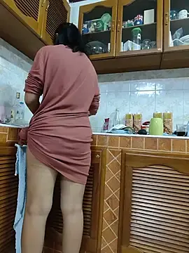 Stripchat Live Porn of Mama_Eva_1