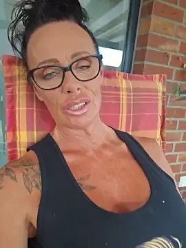 Stripchat Live Sex of Misses-Cougar