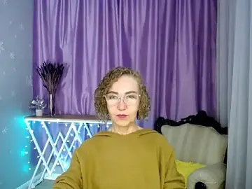 Stripchat Live Sex Cam of queen_a_n_i