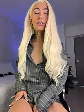 Stripchat Watch Live Sex Cams of miss_tatiana_