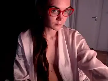 Stripchat Sex Cam of EvelynGG