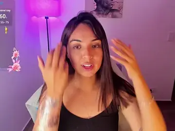 Stripchat Live Sex Cam of Nicole_Ss