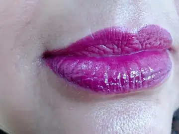Stripchat Live Porn of Kerly_Doll